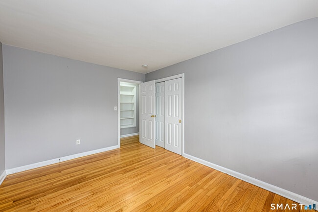 Building Photo - 109 Kings Hwy