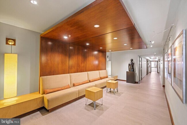 Building Photo - 1209 13th St NW