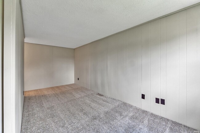 Building Photo - 2317 S 275 E