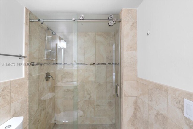 Building Photo - 9273 Collins Ave