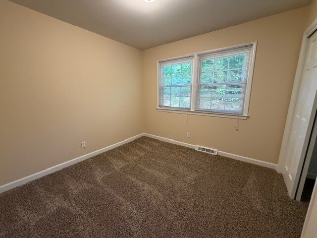 Building Photo - 5606 Bledsoe Dr