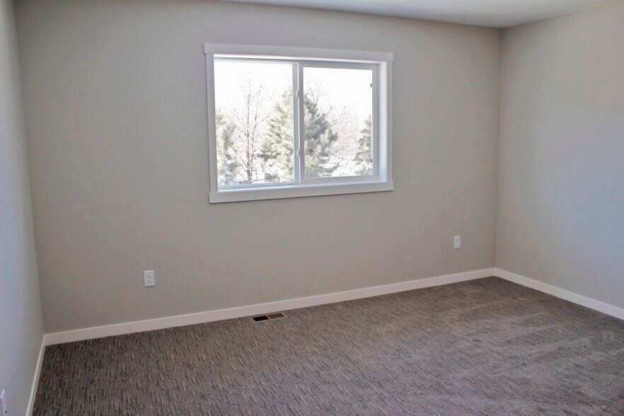 Building Photo - 209 Dogwood Ave