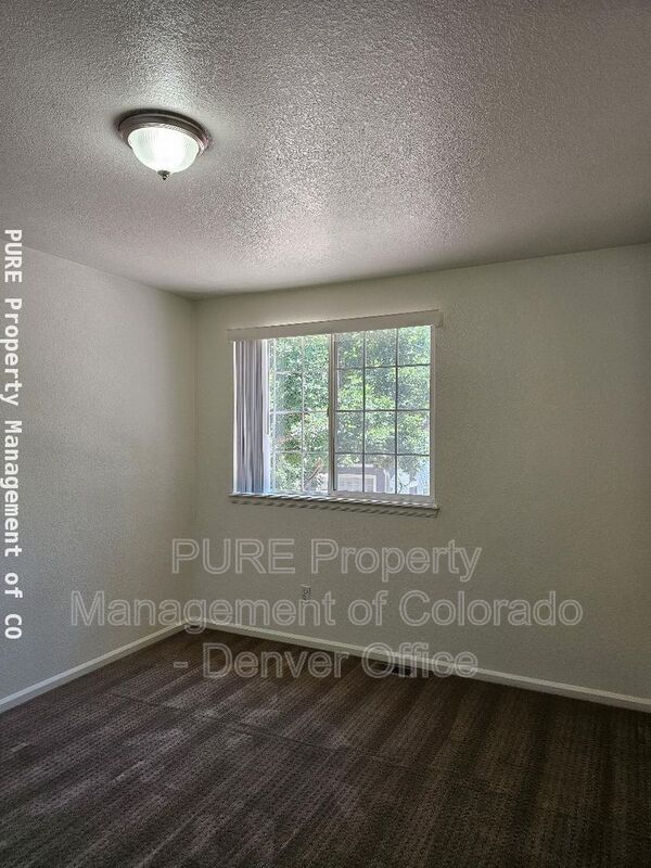Building Photo - 1298 Braewood Ave