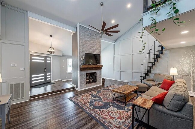 Building Photo - 14427 Briarhills Pkwy