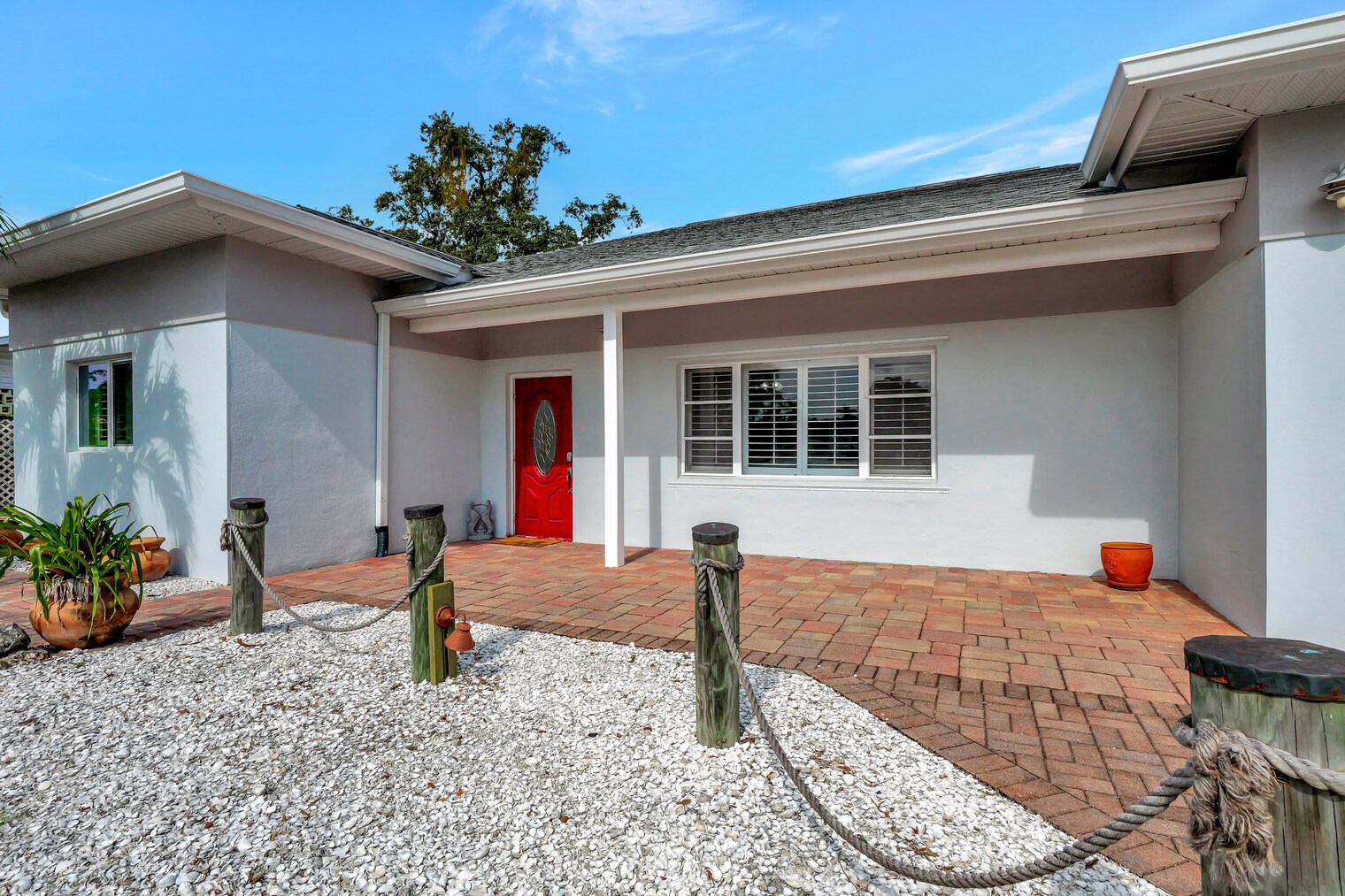 Building Photo - 27526 Los Amigos Ln