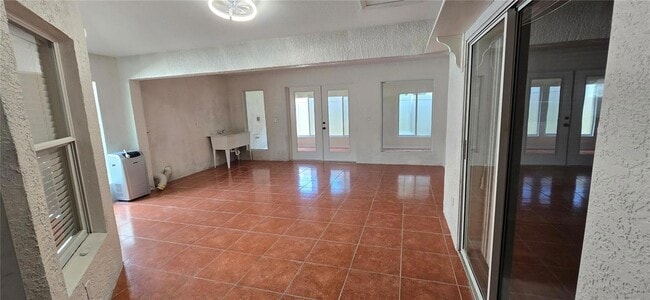 Building Photo - 1810 Greystone Heights Dr