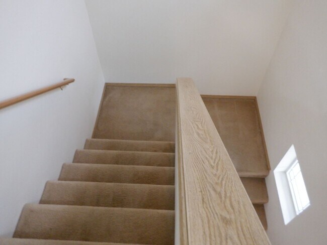 Building Photo - 1722 Cadborough Ln