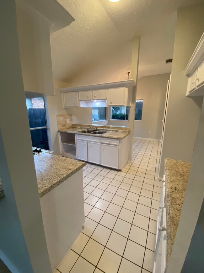 Building Photo - 20074 S Navaho Trail