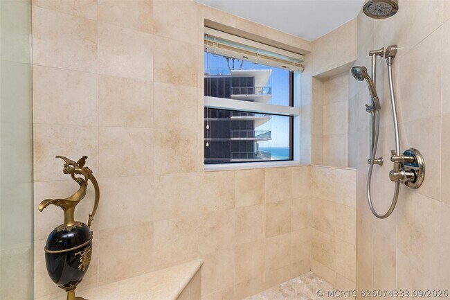 Building Photo - 2110 N Ocean Blvd