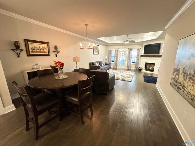 Building Photo - 414 Raleigh Elm Dr