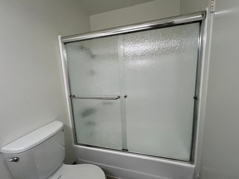 Building Photo - 3715 S Canfield Ave