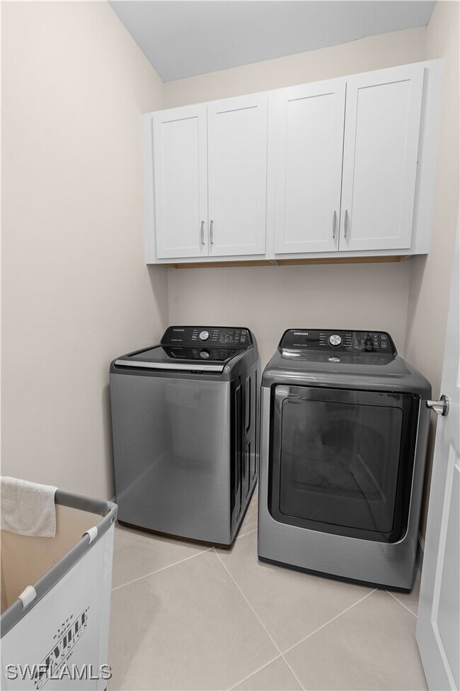 Building Photo - 6198 Revelry Ct