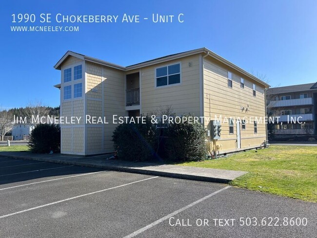 Primary Photo - 1990 SE Chokeberry Ave