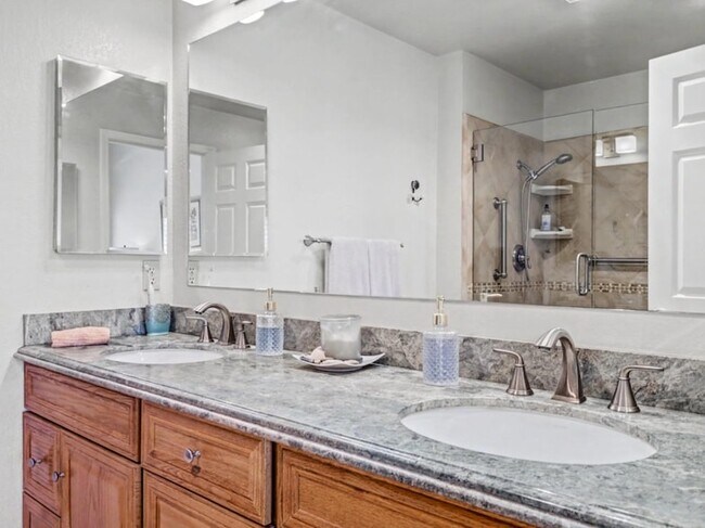 Building Photo - 7773 Beltane Dr