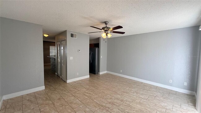 Building Photo - 106 Booth Ln