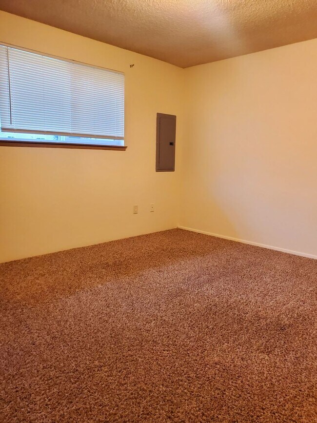 Building Photo - 12202 108th Ave Ct E