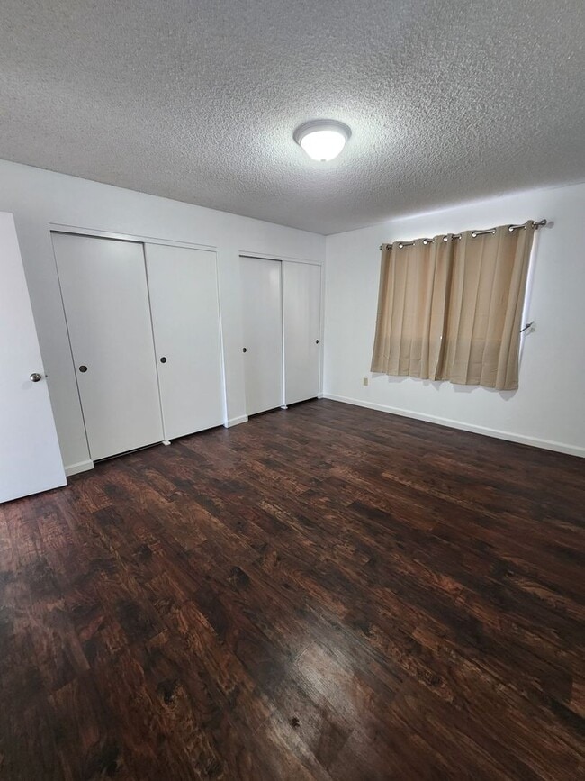 Building Photo - 2 Bed, 1 Bath in Oceano- Water and Trash Included!