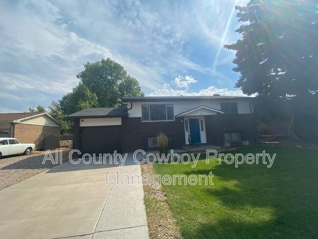 Building Photo - 1514 E Symons St