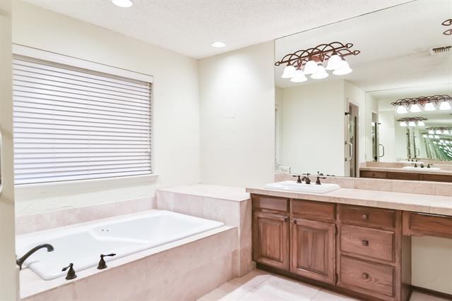 Building Photo - 3604 Lake Champlain Dr