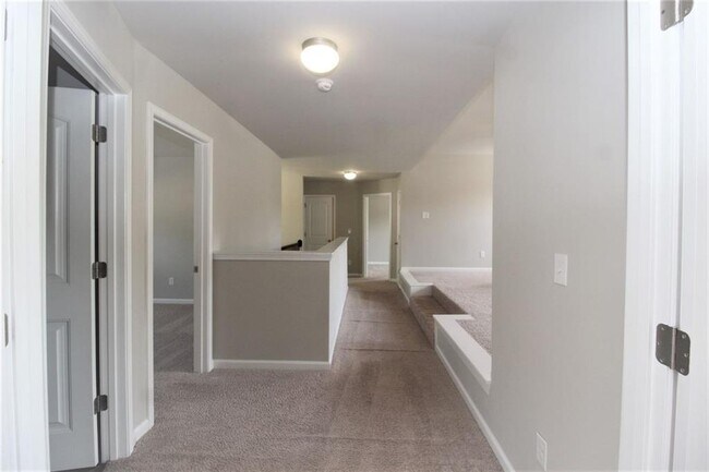 Building Photo - 4086 Water Mill Dr