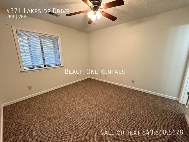 Building Photo - 4371 Lakeside Dr