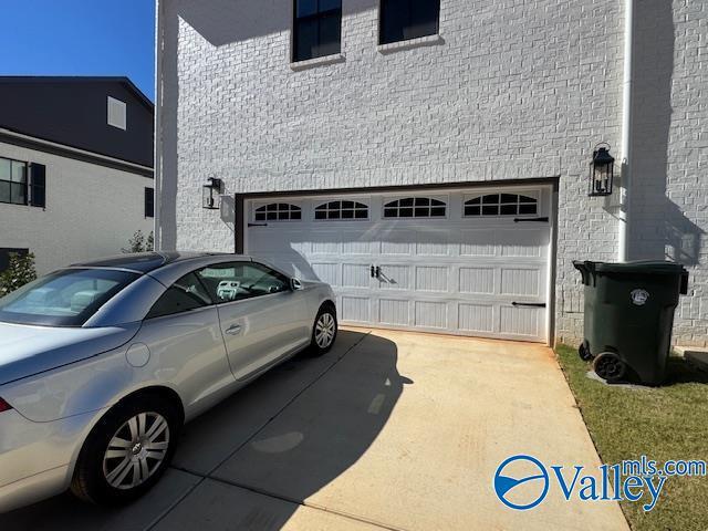 Building Photo - 695 Town Madison Blvd