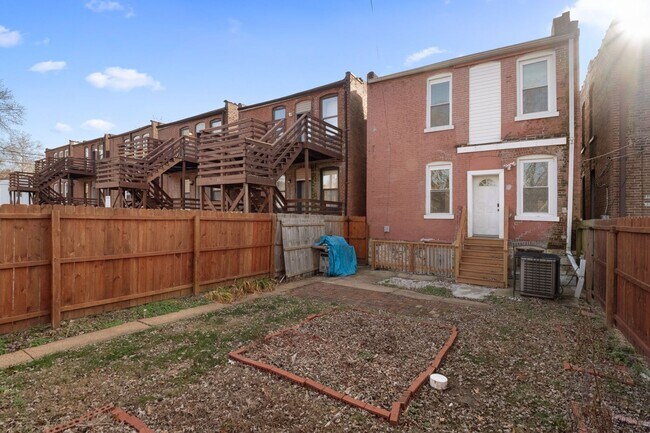 Building Photo - 2 Story Home in Botanical Heights (Optiona...
