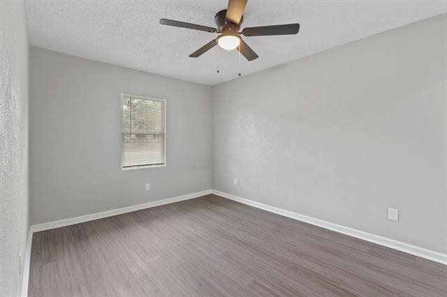 Building Photo - 3847 Castle Hills Dr