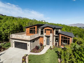 Building Photo - RENT TO BUY: 2024 Parade of Homes - Summit...
