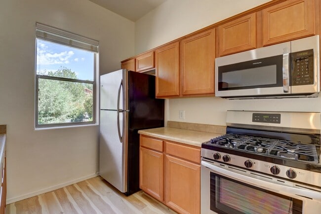 Building Photo - 6461 E Kilkenny Pl