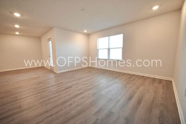 Building Photo - 4664 Honor Guard Wy