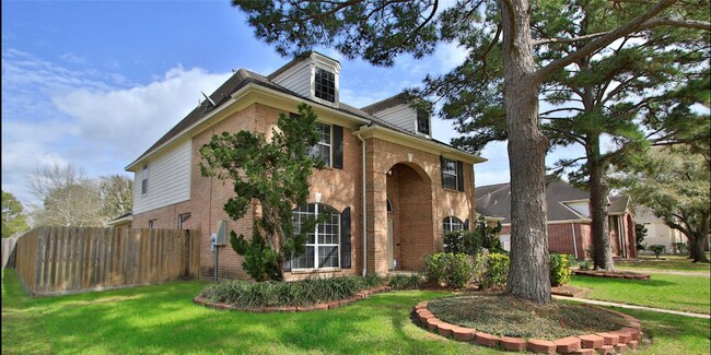 Building Photo - 15710 Cascading Brook Way