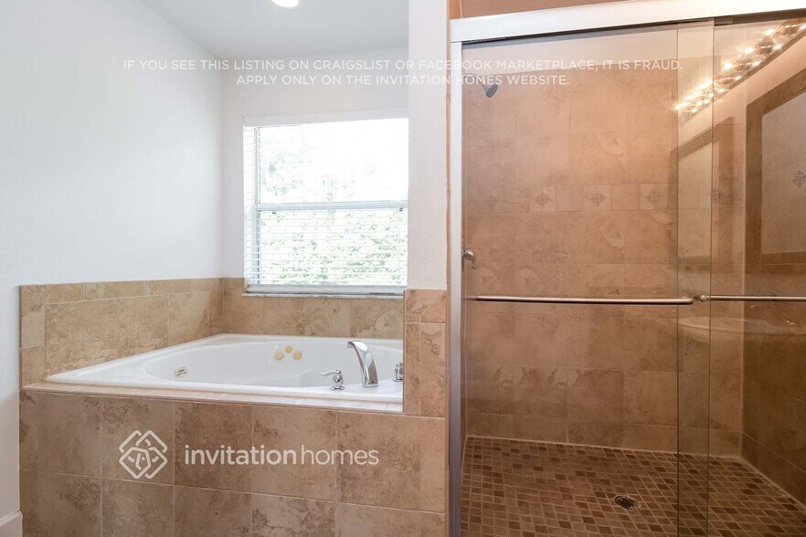 Building Photo - 4859 Anton Ave