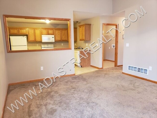 Building Photo - MOVE IN SPECIAL!! Beautiful Ranch Duplex in Edgerton-Available NOW!! MOVE IN SPECIAL $300 OFF 2nd...