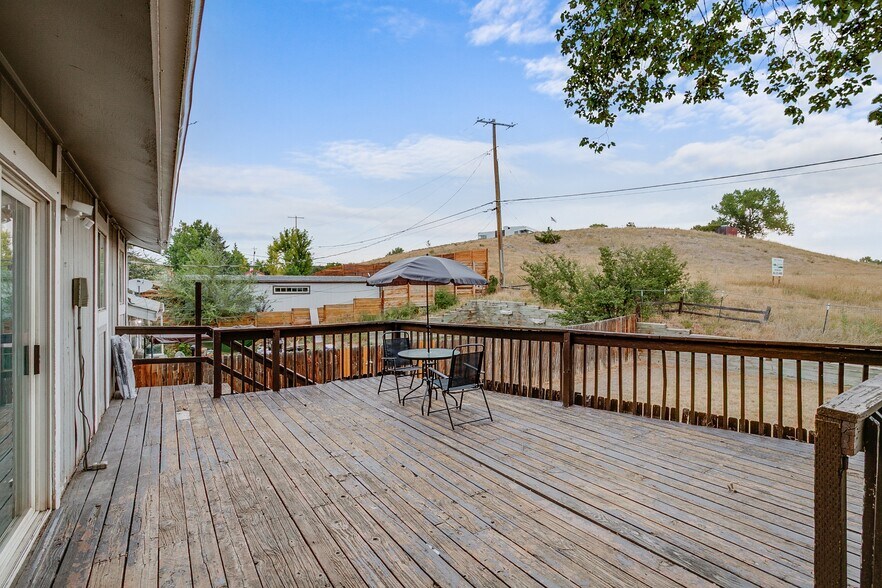 Building Photo - 1320 Youngfield St