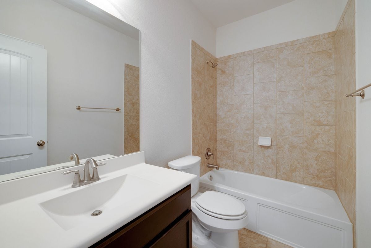 Building Photo - 1300 Camino Ct