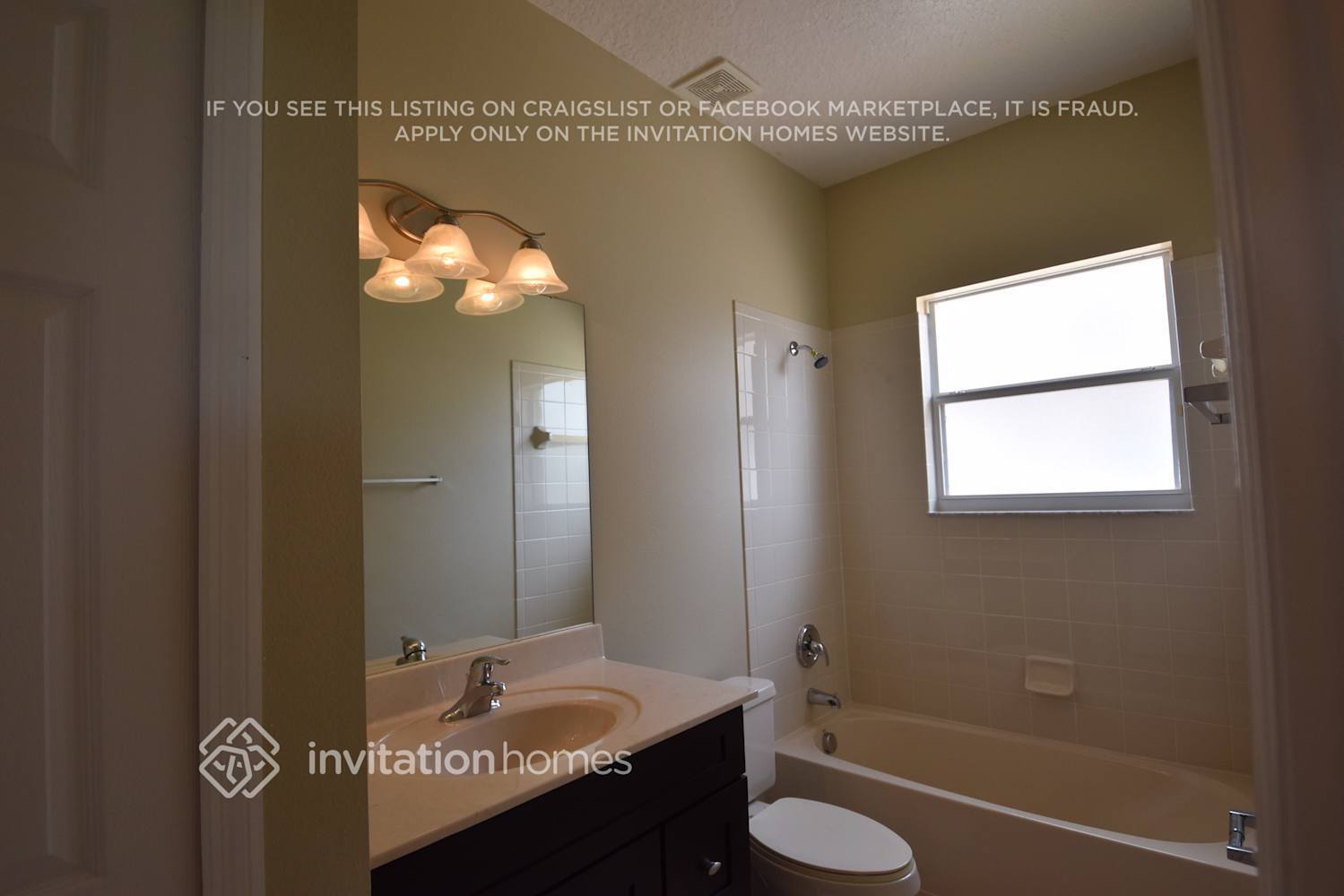 Building Photo - 2509 Calla Lily Cove