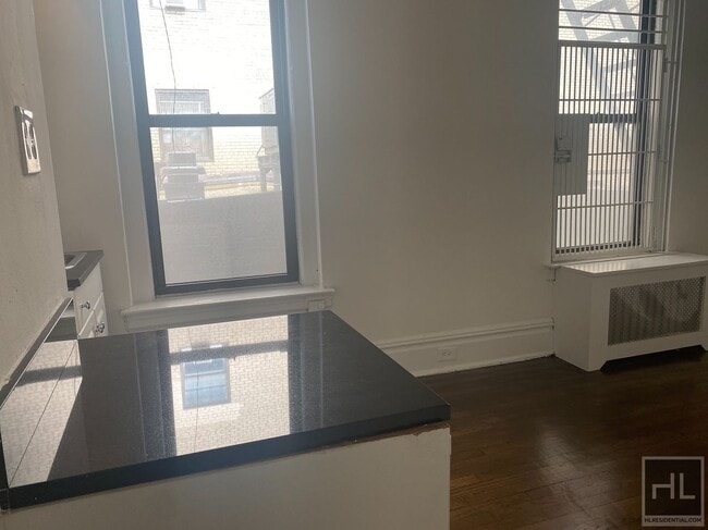Building Photo - 163 E 87th St