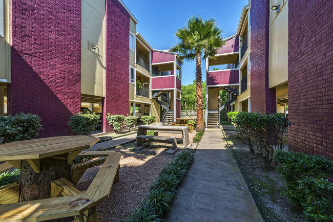 3101 S _DSC1067.jpg - Delta Heights Apartments