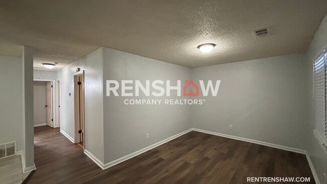 Building Photo - 1532 Silver St