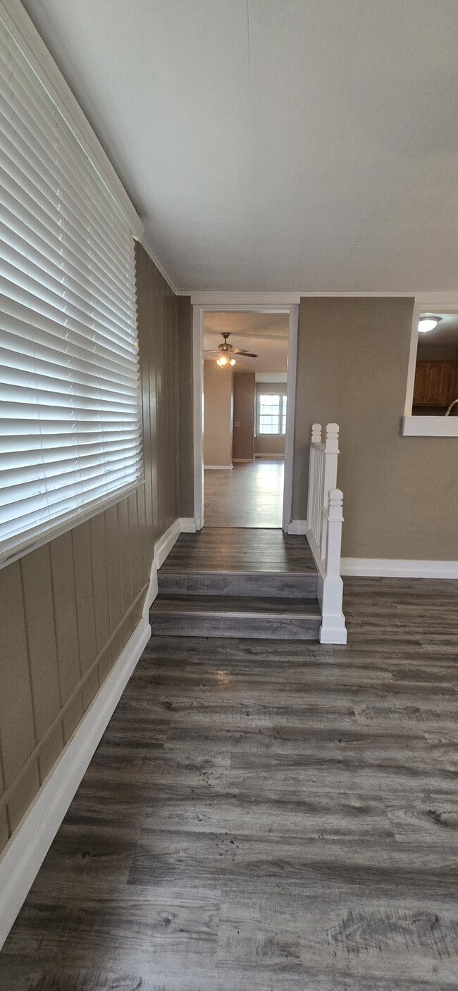 Building Photo - 801 N Ohio St