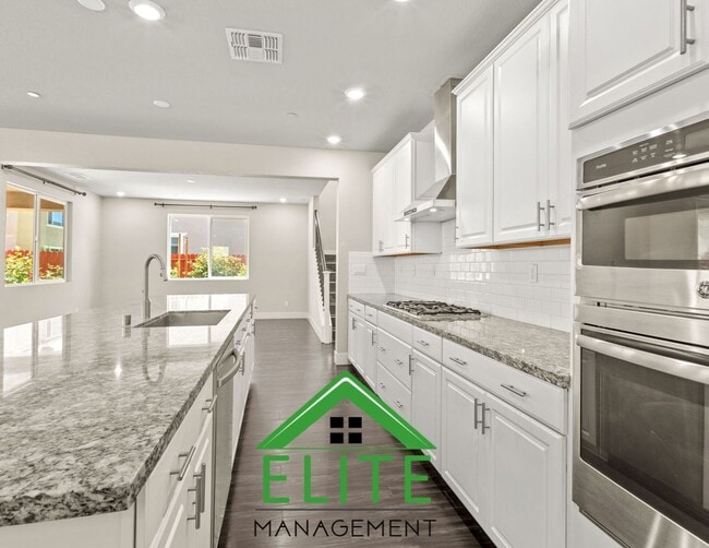 Building Photo - **Modern single-family residence in the hi...