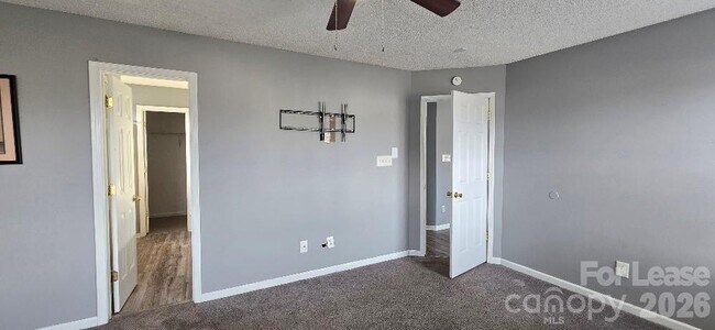 Building Photo - 10623 Campion Ct