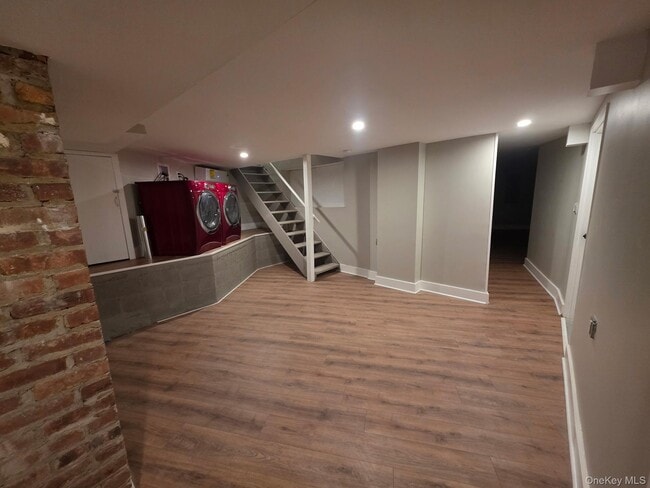 Building Photo - 263 S Mountain Rd