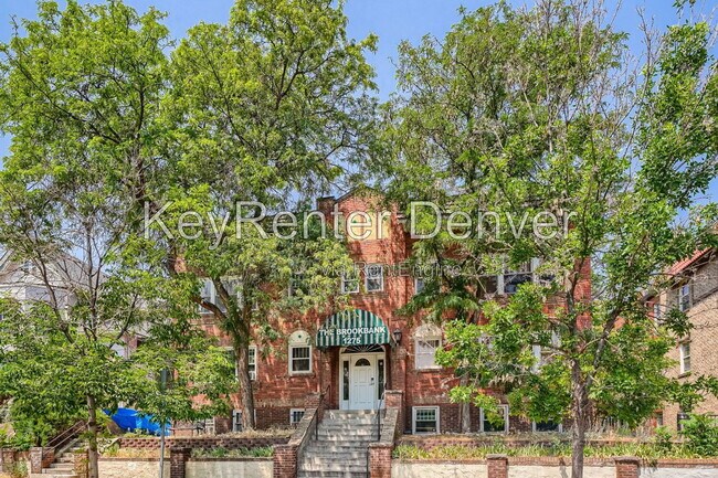 Building Photo - 1275 N Clarkson St