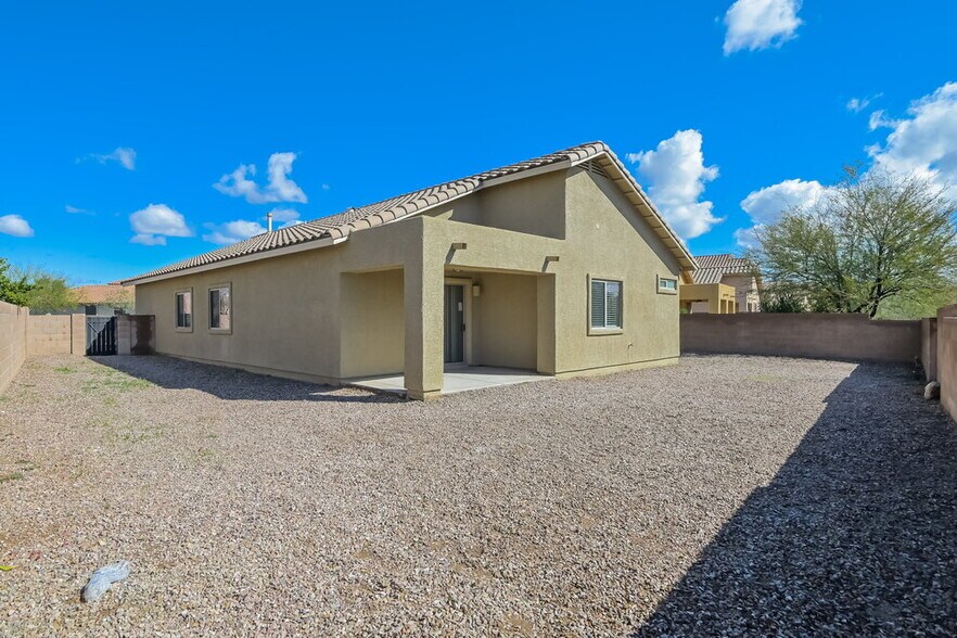 Building Photo - 11621 W Stone Hearth St