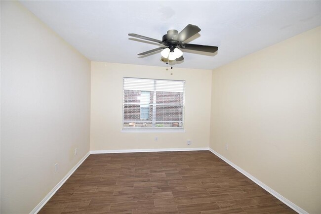 Building Photo - 3015 Glencullen Ln
