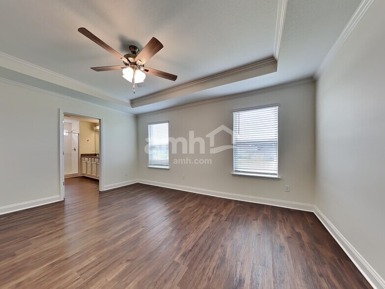 Building Photo - 284 Banyan Frst Dr