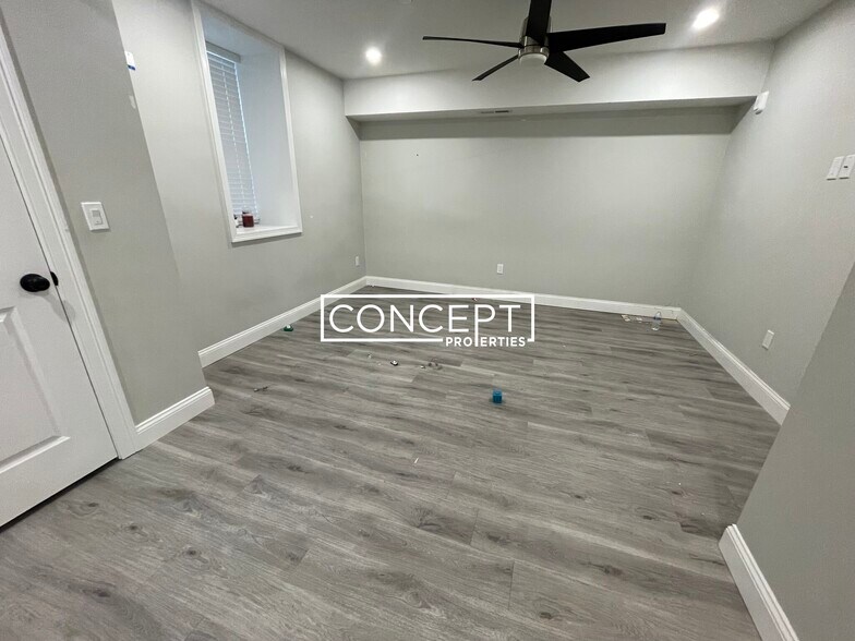 Building Photo - 11 Pierce St