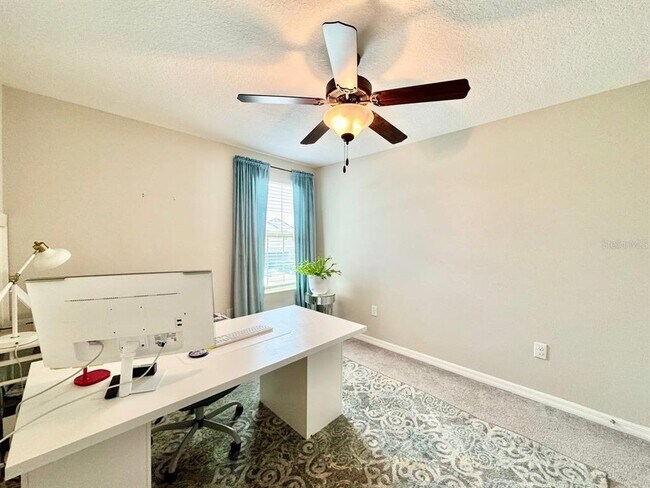 Building Photo - 10509 Carloway Hills Dr